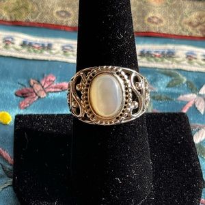 Vintage bold ring 925 sterling silver mother of pearl